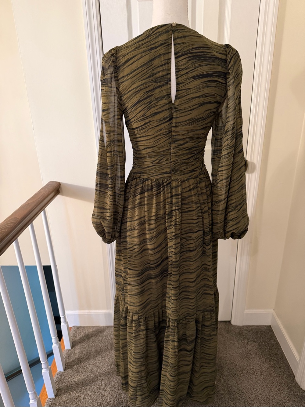 Chelsea 28 Split Long Sleeve Tiered Dress NWOT! - Picture 6 of 14